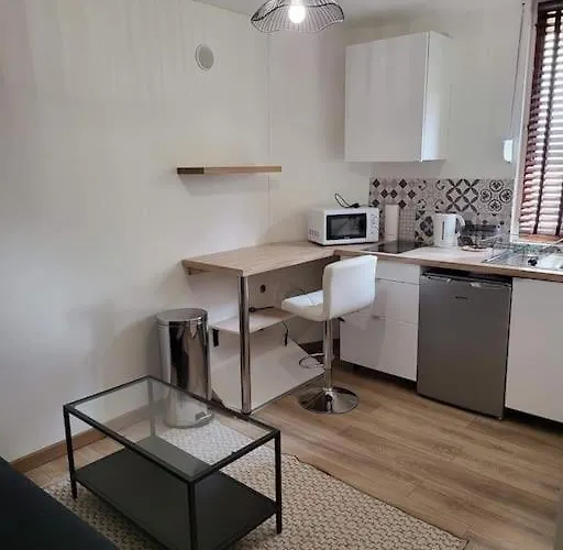 Le Chopin A Cote De La Gare Apartmán *